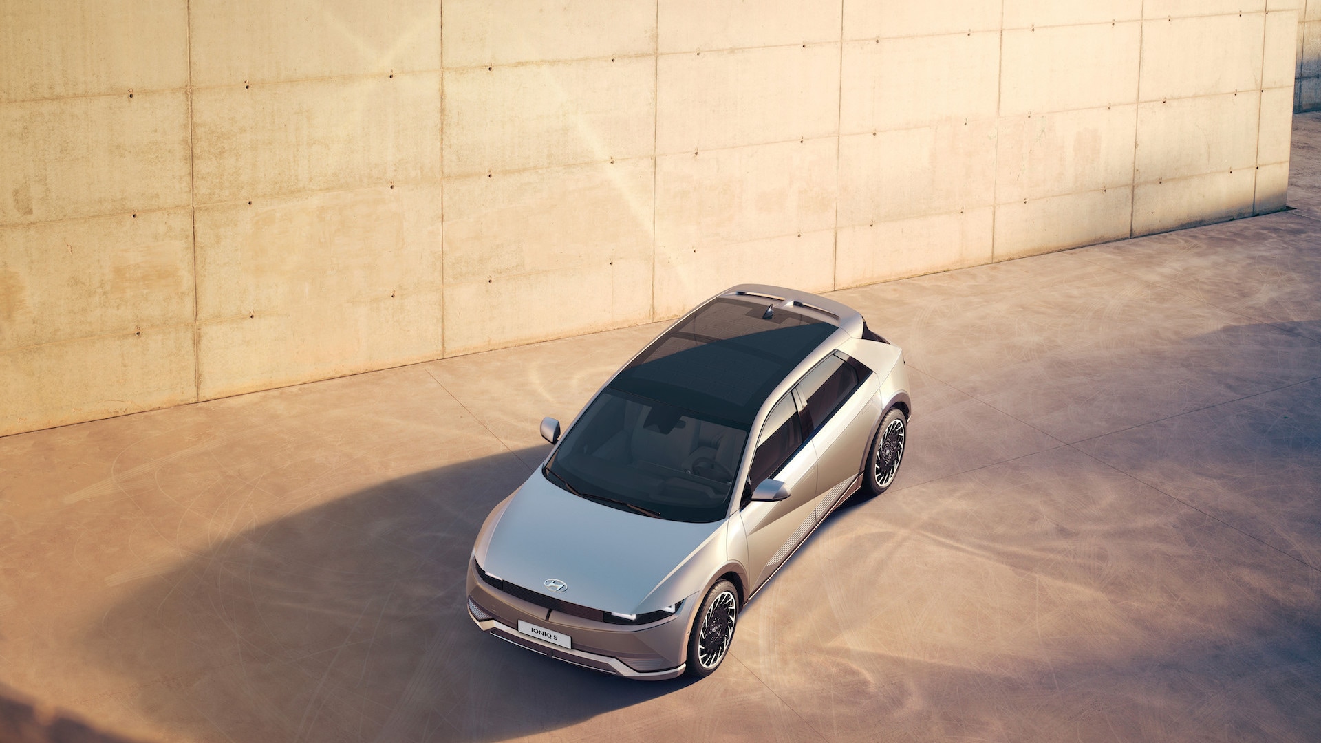 Ladda Hyundai IONIQ 5 hemma