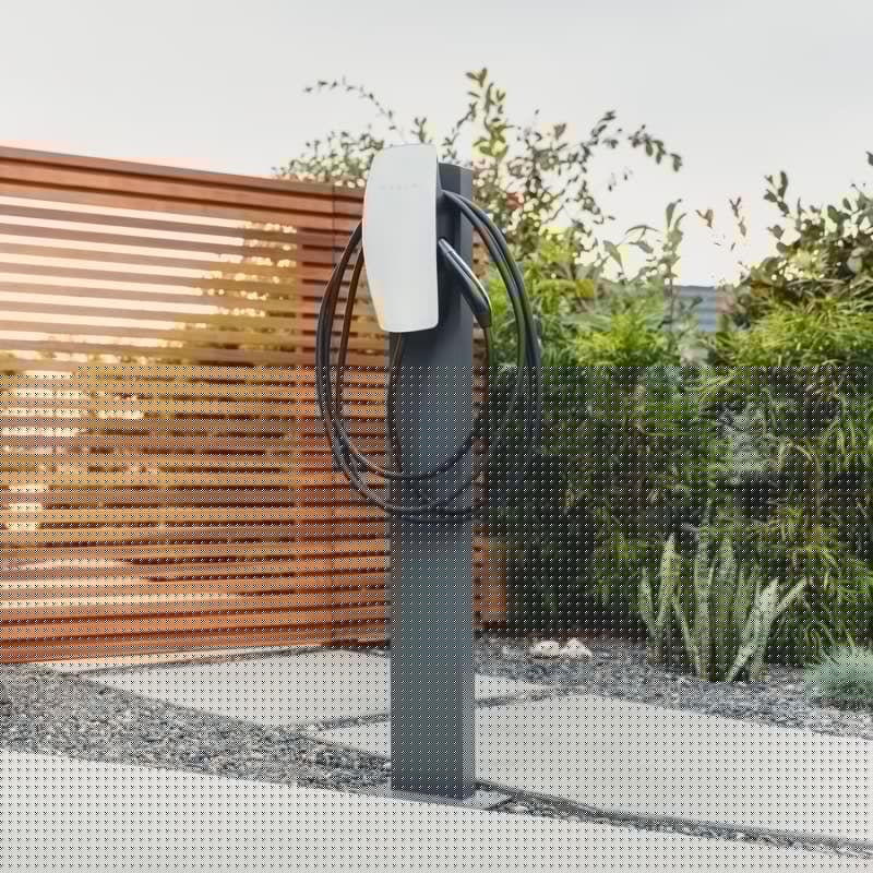 Laddboxar Tesla Wall Connector Stolpe
