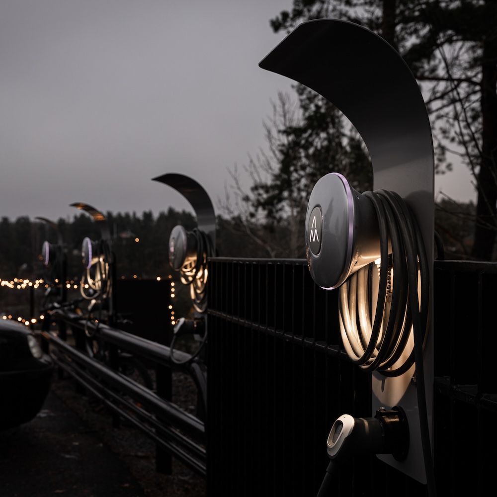 Laddbox Bostadsrättsförening Charge Amps Halo
