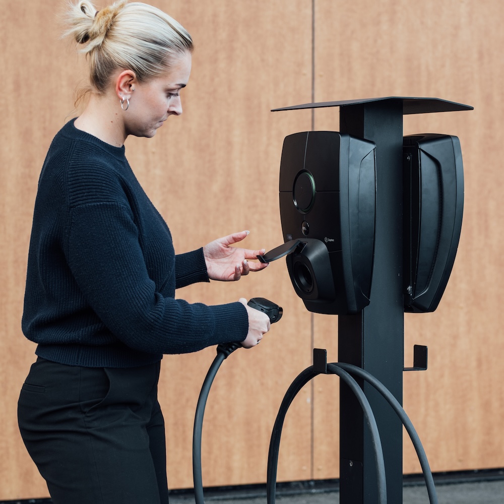 Laddbox Bostadsrättsförening Zaptec Pro