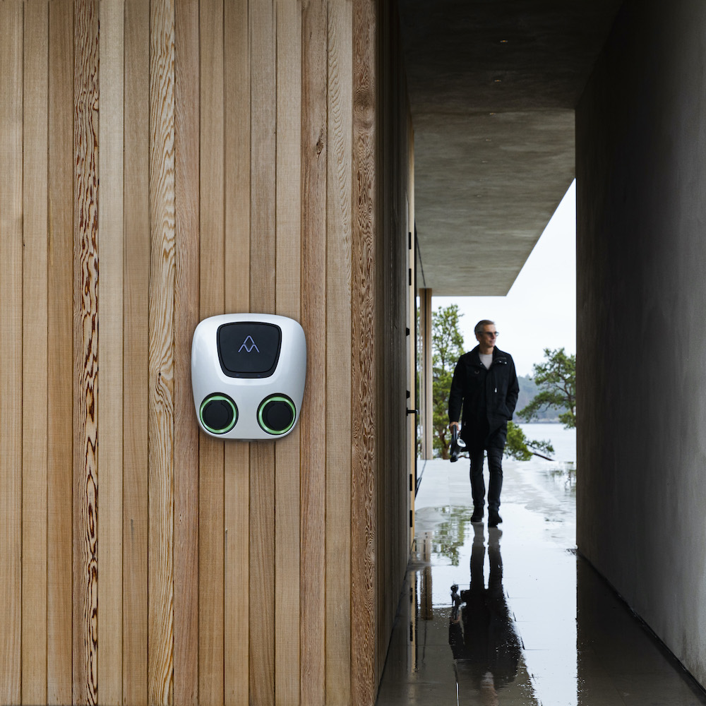 Charge Amps Aura Dubbla Uttag Laddbox